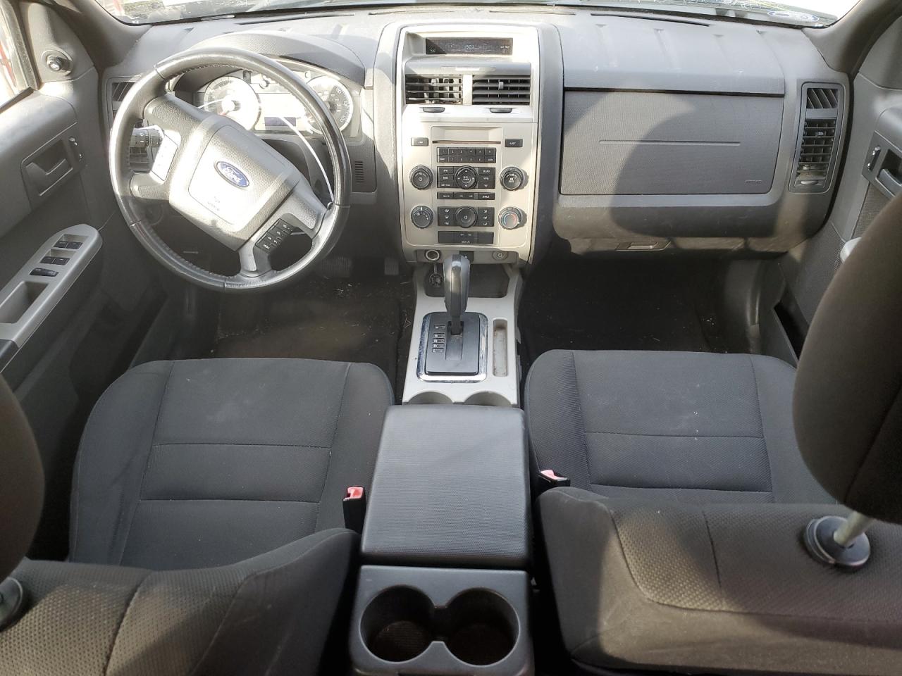 2010 Ford Escape - Image 8