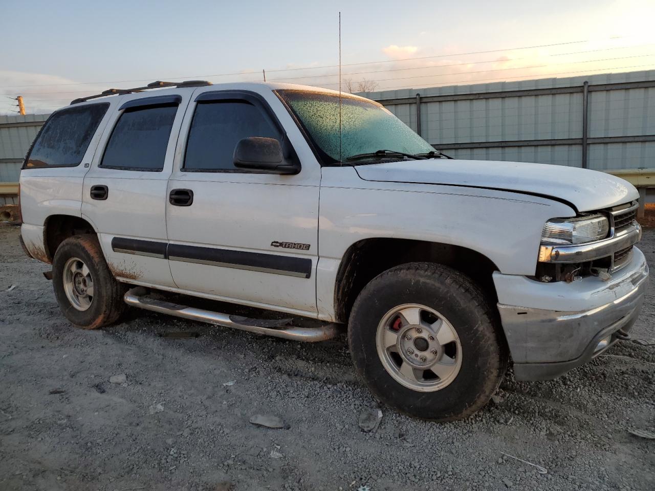 2000 Chevrolet Tahoe - Image 4