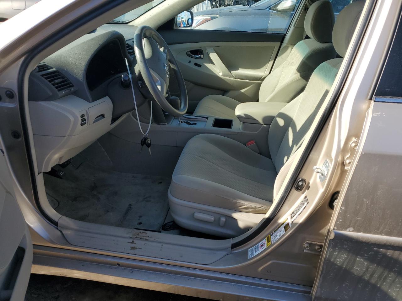 2009 Toyota Camry - Image 7