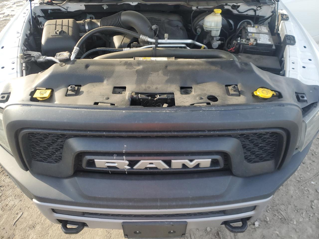 2016 RAM 1500 - Image 11