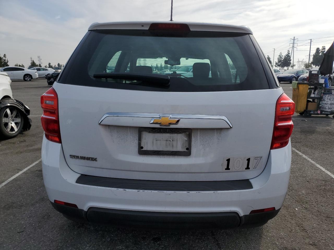 2017 Chevrolet Equinox - Image 6