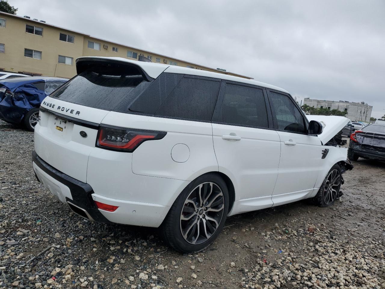 2020 Land Rover Range Rover - Image 3