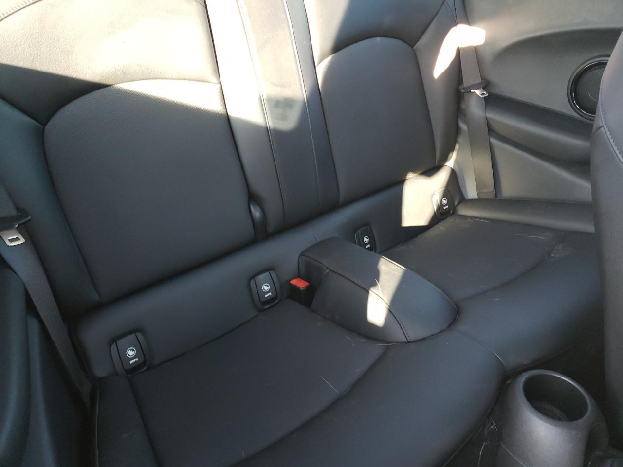 2017 MINI Cooper - Image 10