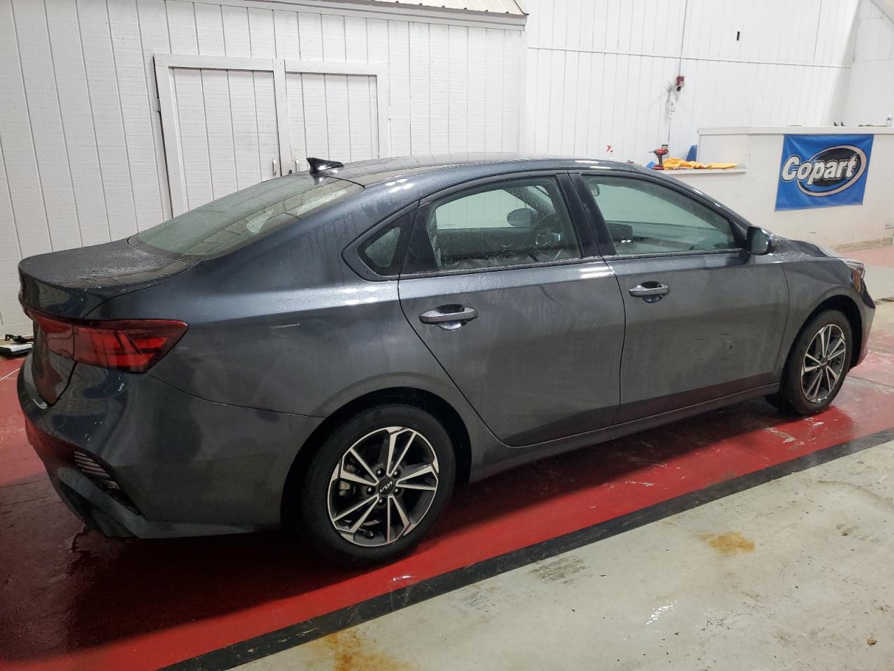 2023 Kia Forte - Image 3