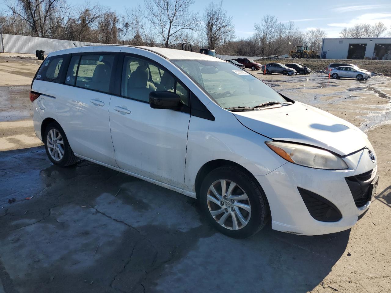2012 Mazda 5 - Image 4