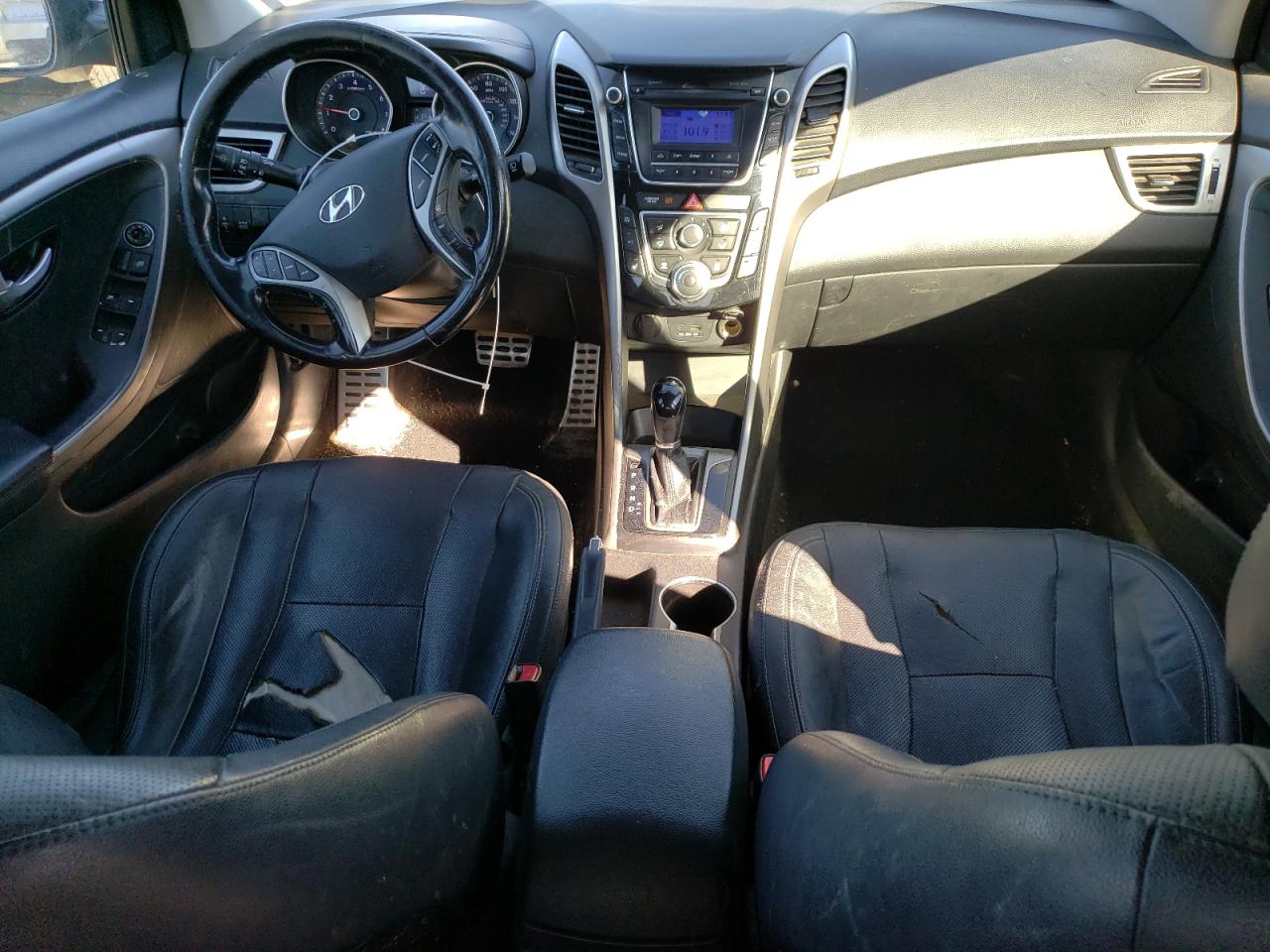 2013 Hyundai Elantra - Image 8