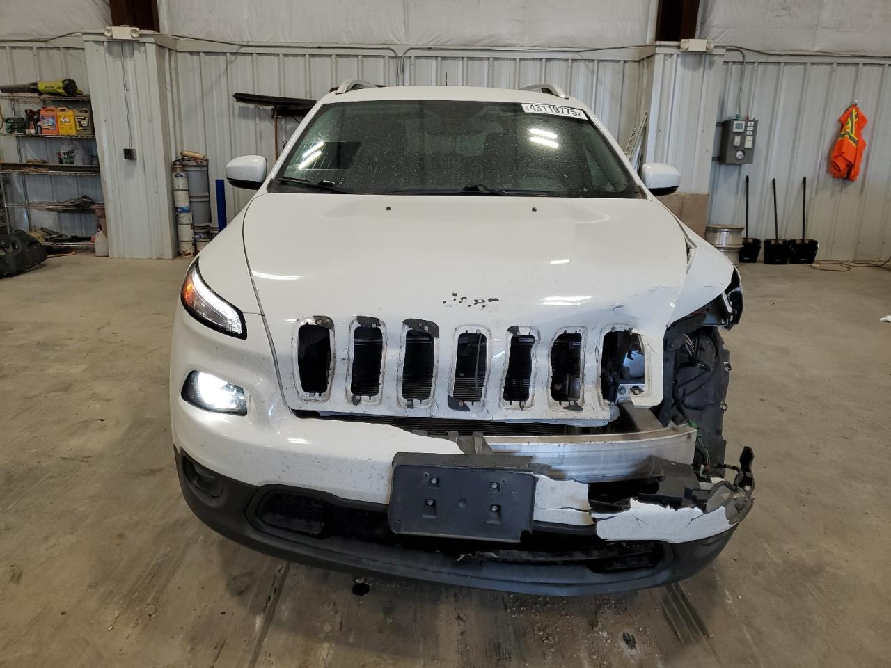 2017 Jeep Grand Cherokee - Image 5