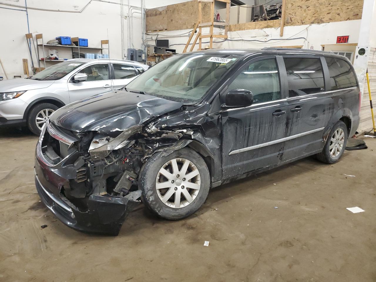 2013 Chrysler Town & Country - Image 1