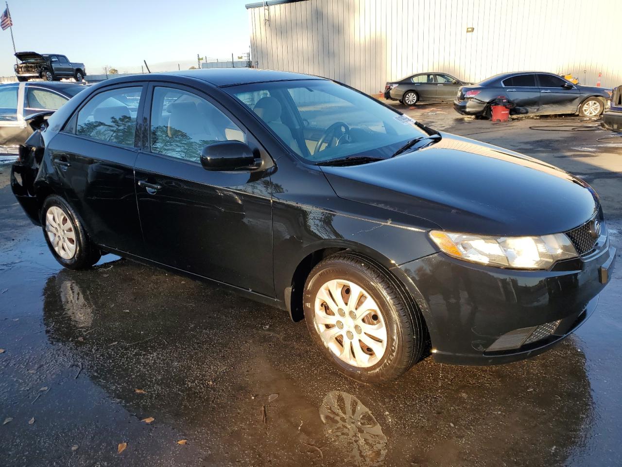 2010 Kia Forte - Image 4