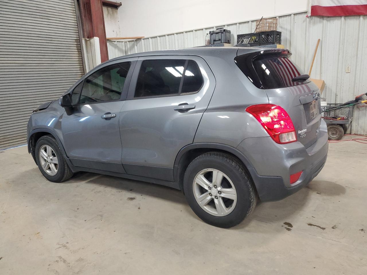2020 Chevrolet Trax - Image 2