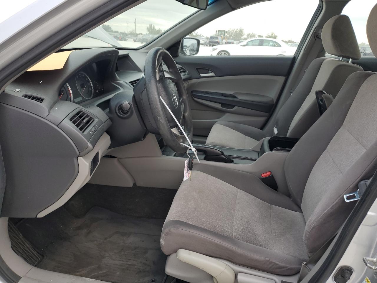 2010 Honda Accord - Image 7
