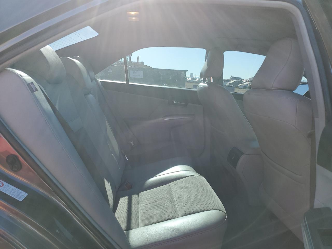 2014 Toyota Camry - Image 10