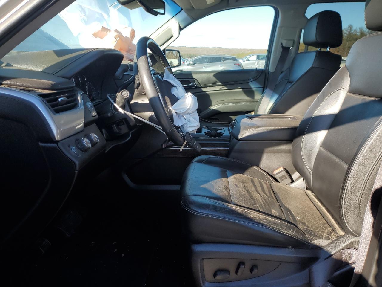 2017 Chevrolet Suburban - Image 7