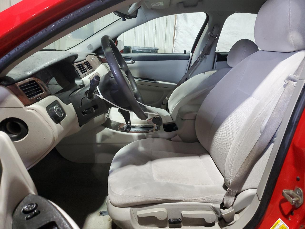 2010 Chevrolet Impala - Image 7