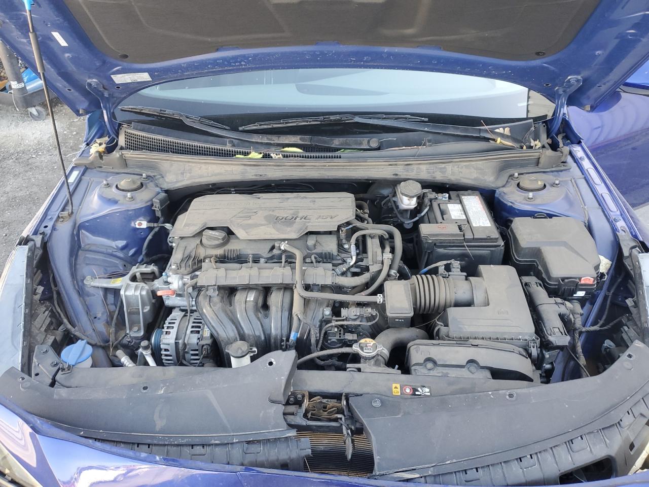 2023 Hyundai Elantra - Image 12