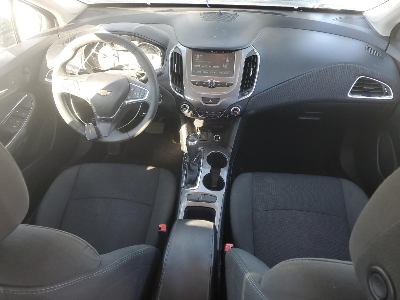 2017 Chevrolet Cruze - Image 8