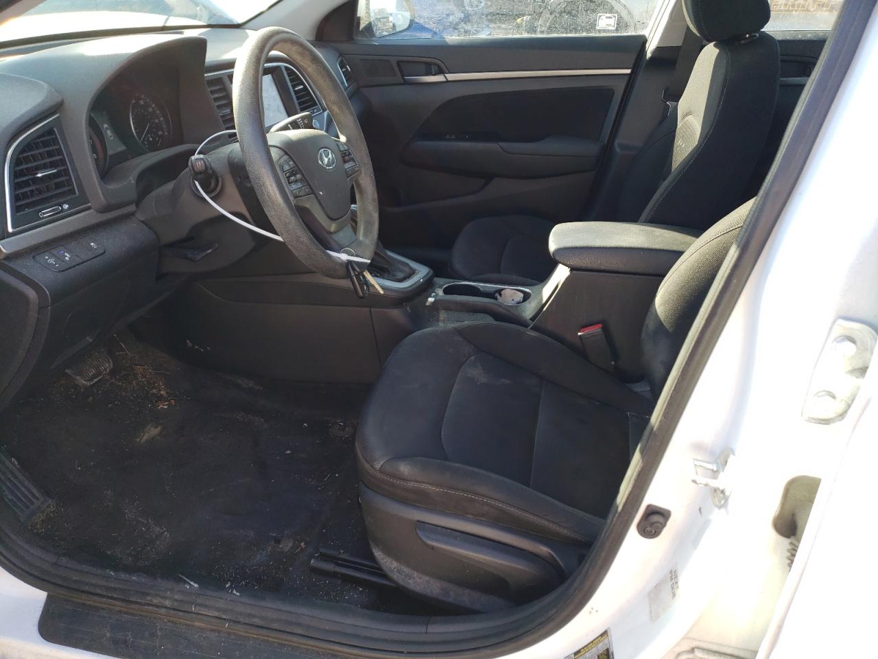 2018 Hyundai Elantra - Image 7