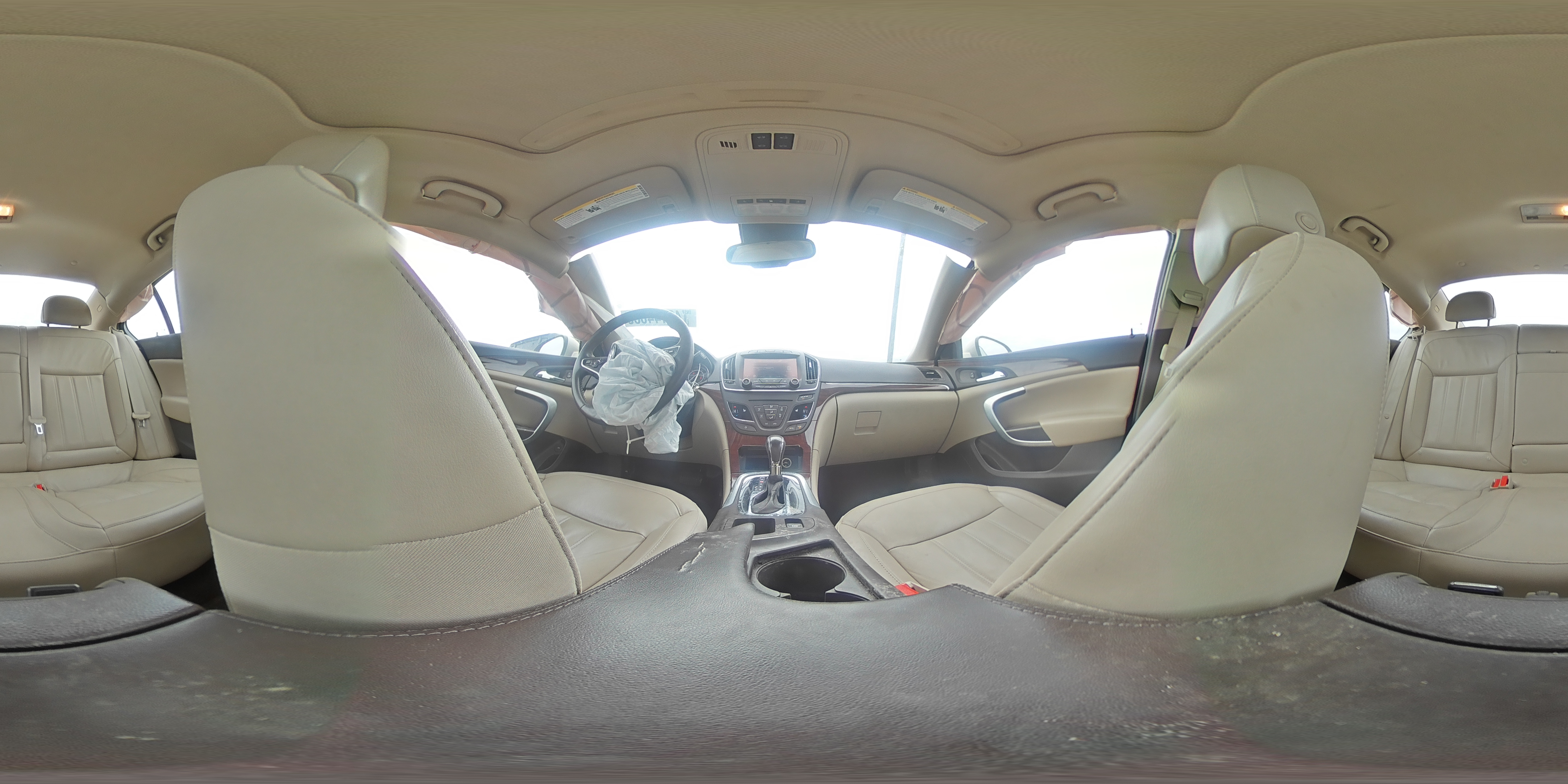 2016 Buick Regal - Image 15