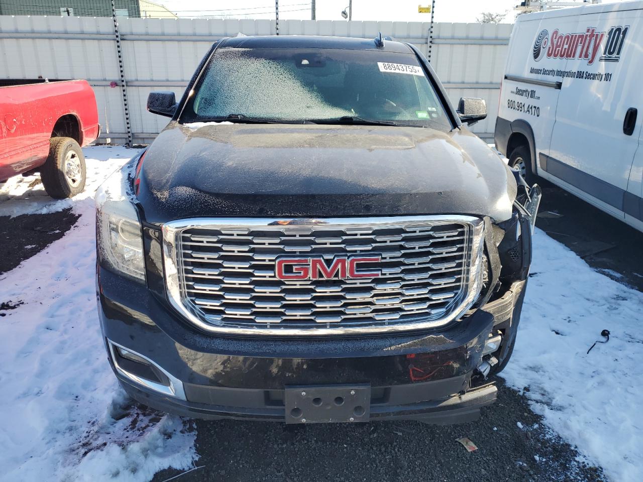 2019 GMC Yukon - Image 5