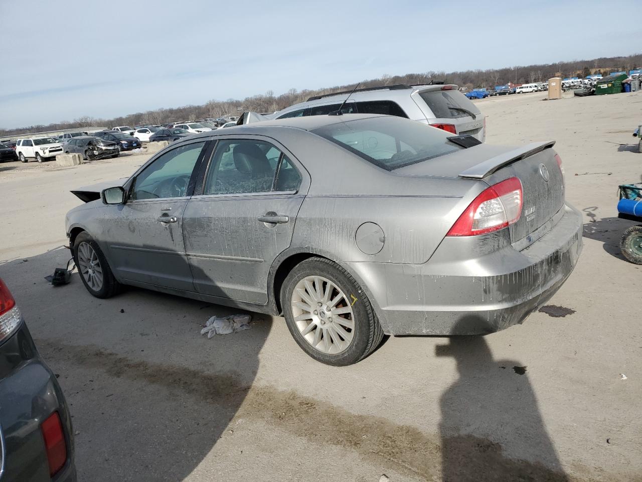 2009 Mercury Milan - Image 2