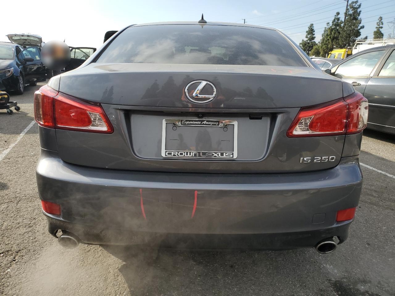 2012 Lexus IS - Image 6