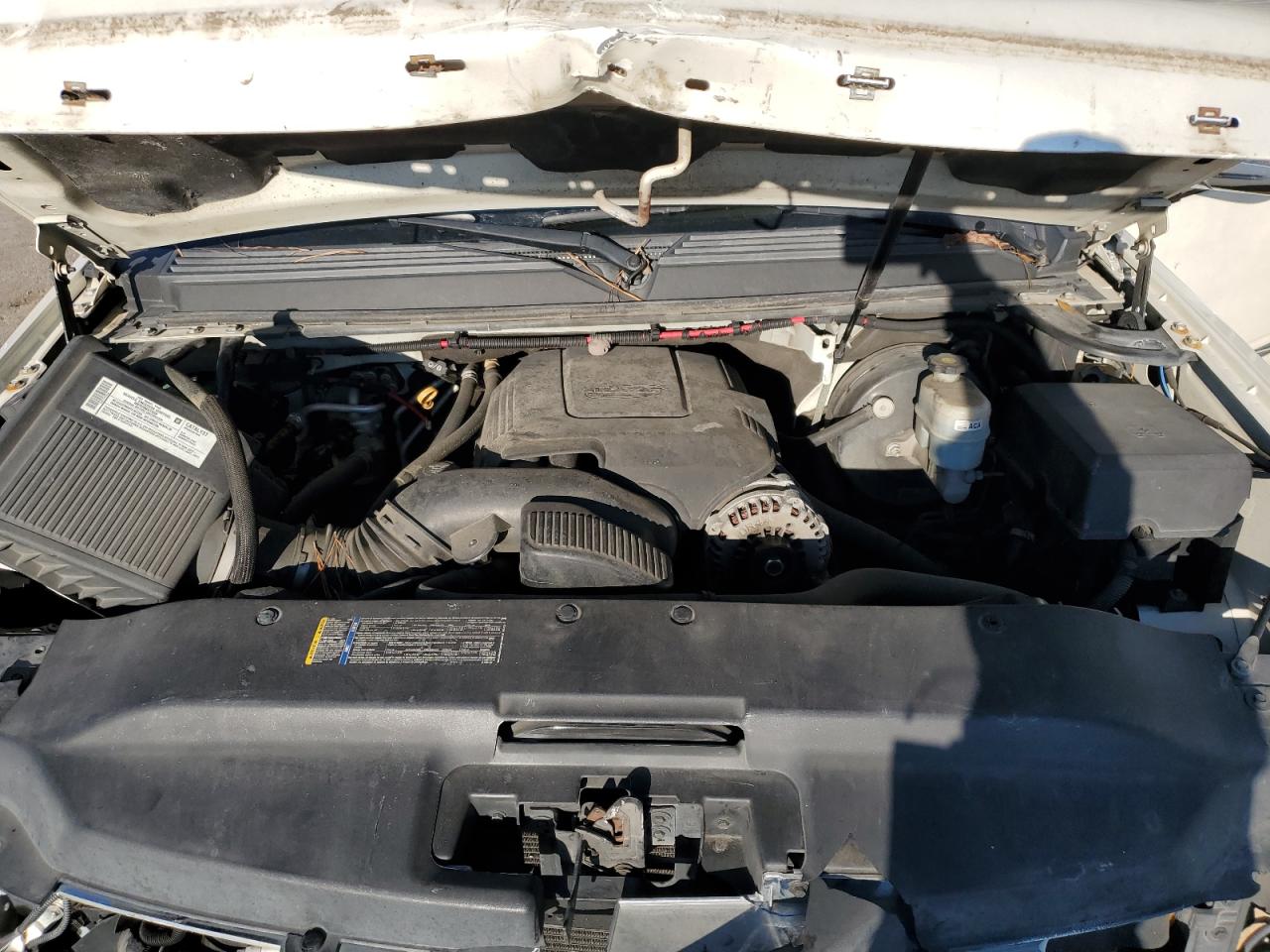 2008 Cadillac Escalade - Image 12