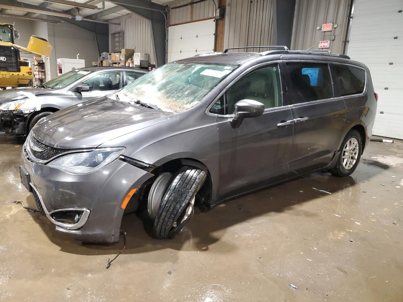 2017 Chrysler Pacifica - Image 1