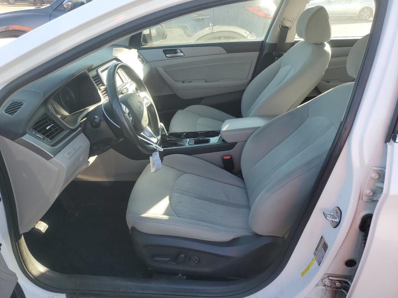 2019 Hyundai Sonata - Image 7
