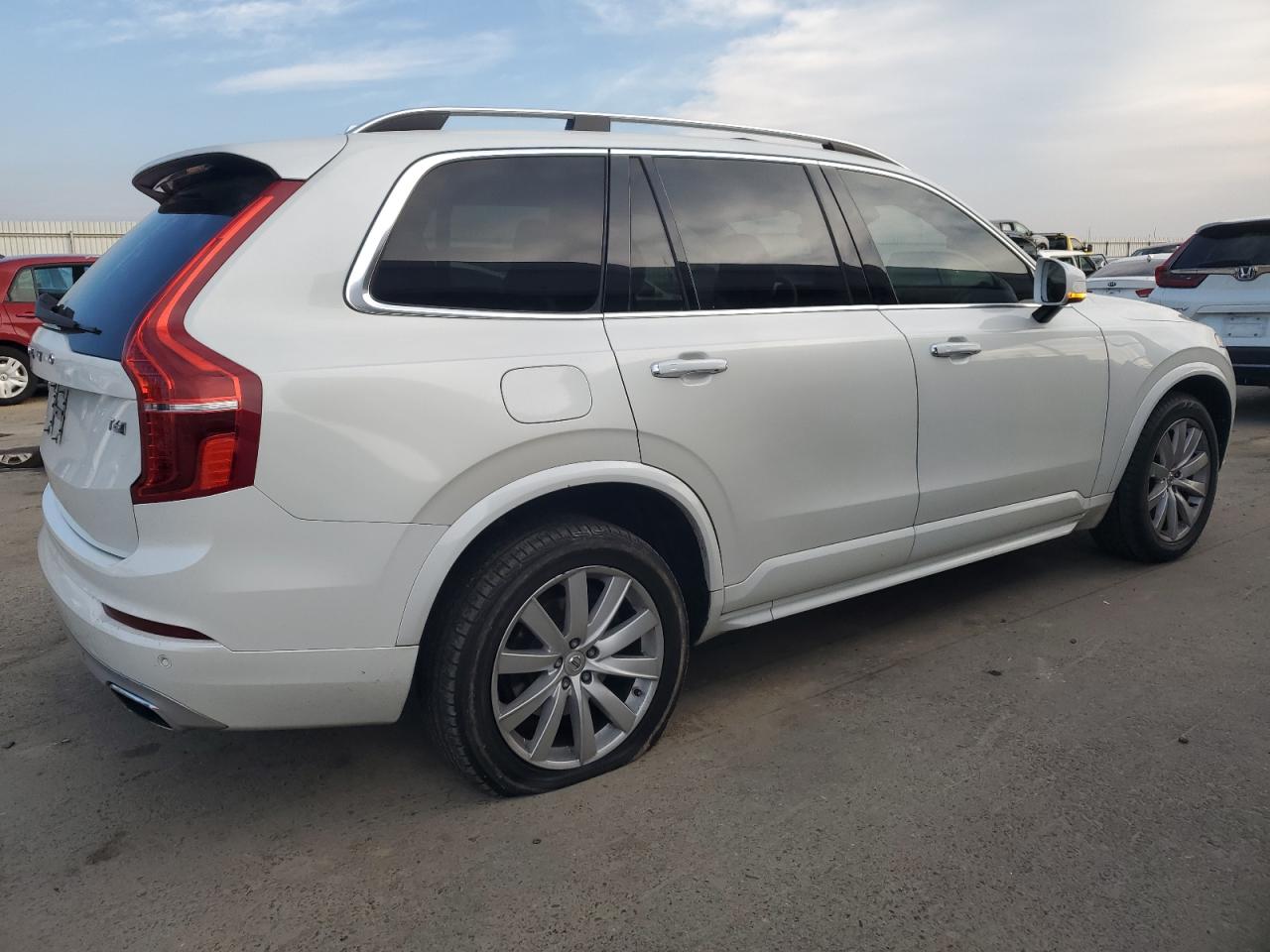 VIN YV4A22PK4G1022893 2016 VOLVO XC90 no.3