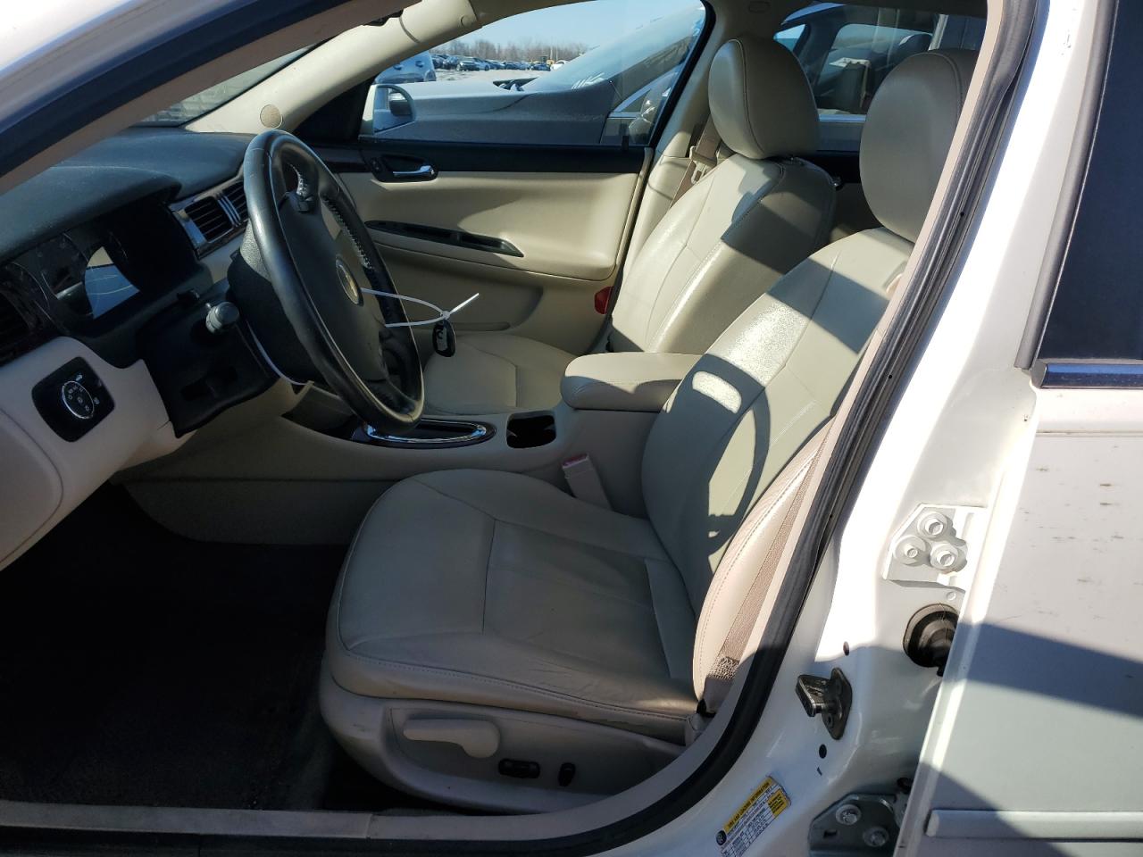 2009 Chevrolet Impala - Image 7
