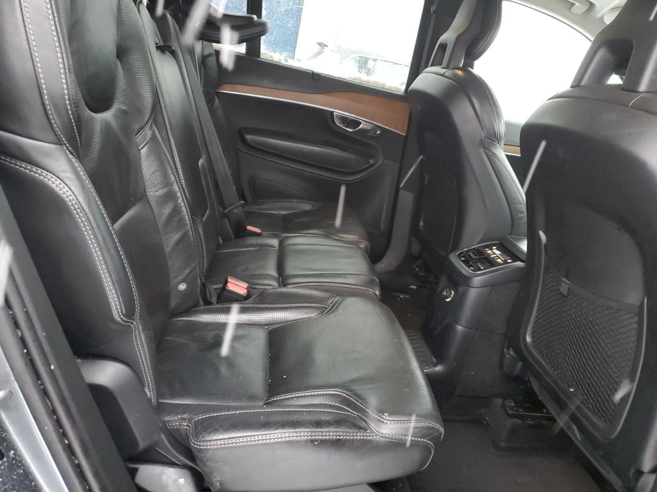 2017 Volvo XC90 - Image 11