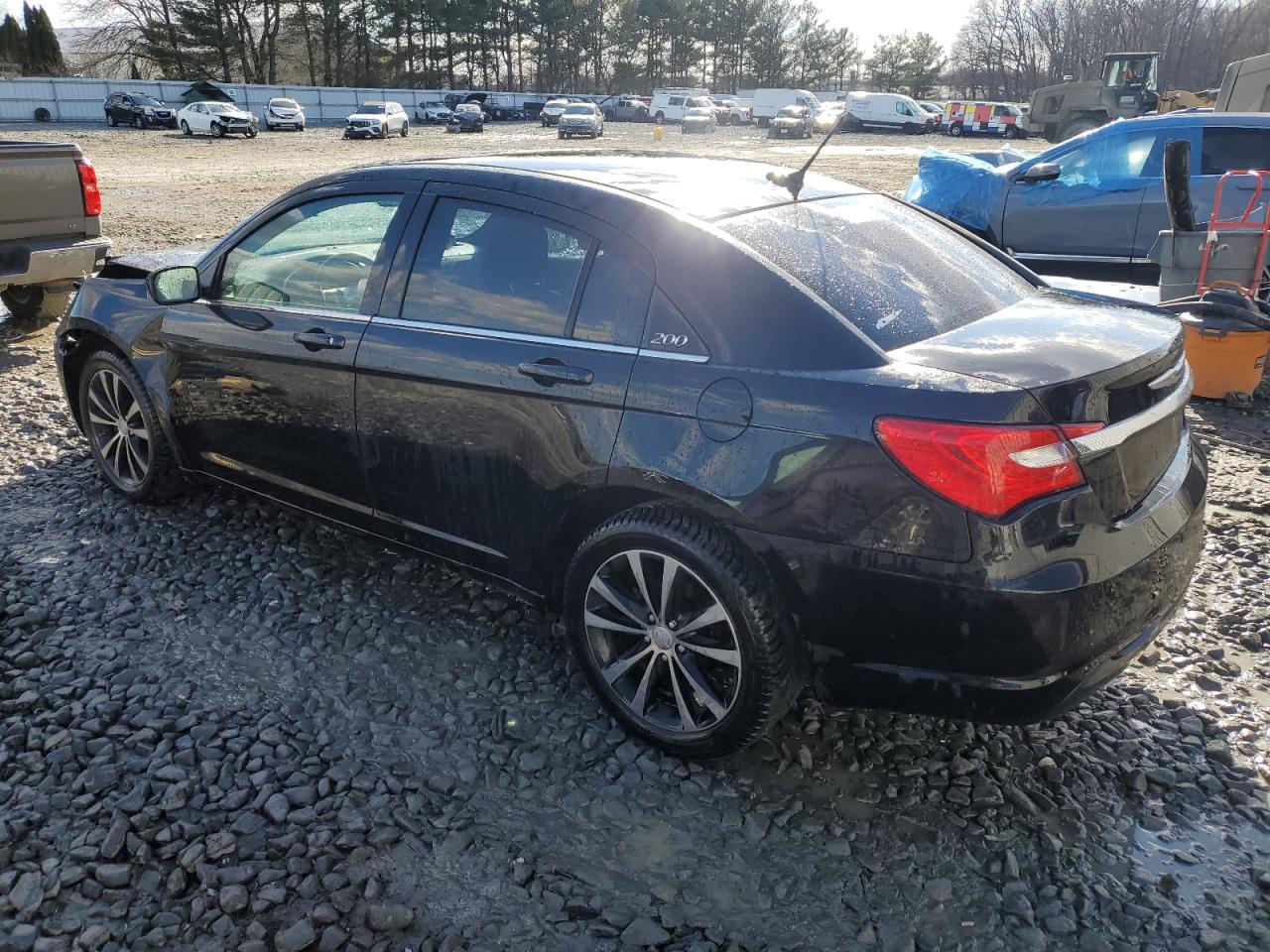 2012 Chrysler 200 - Image 2