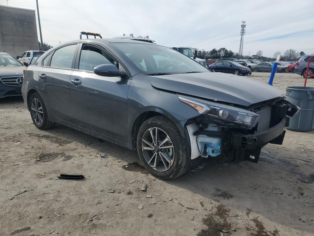 2024 Kia Forte - Image 4