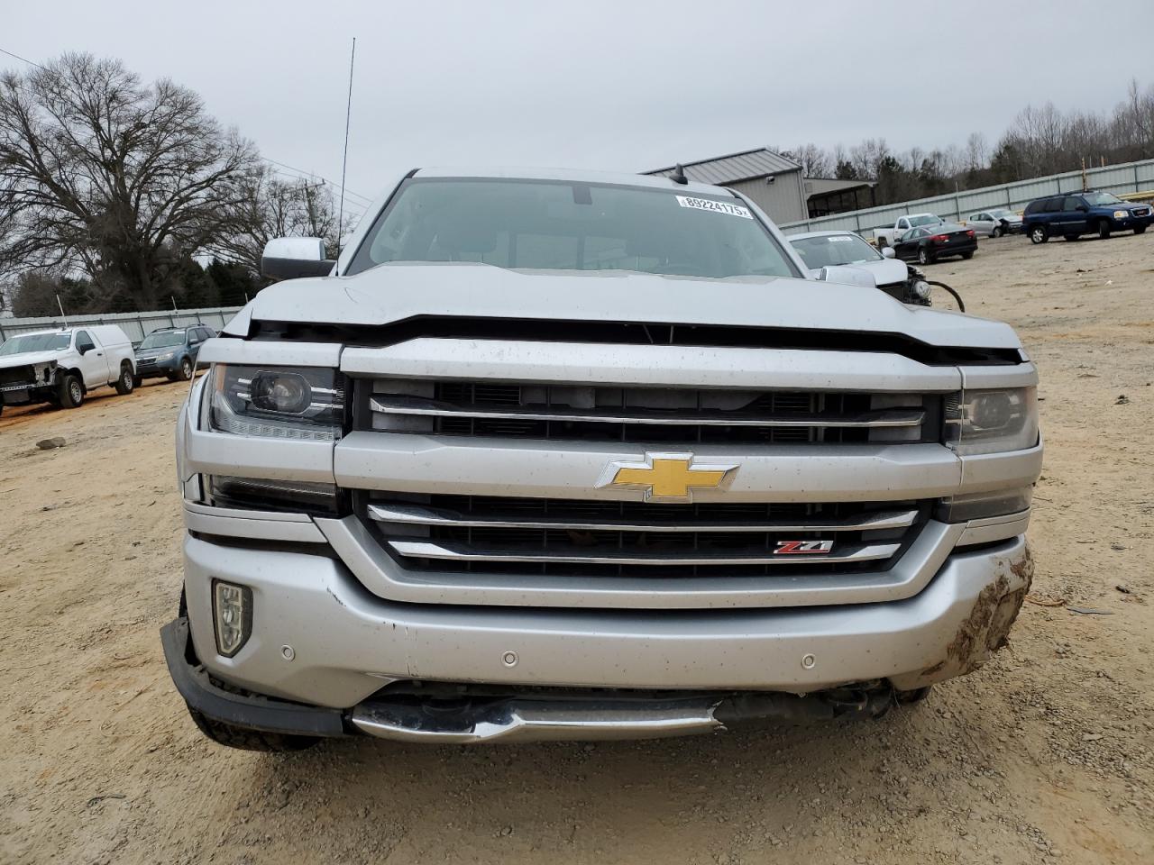 2016 Chevrolet Silverado - Image 5