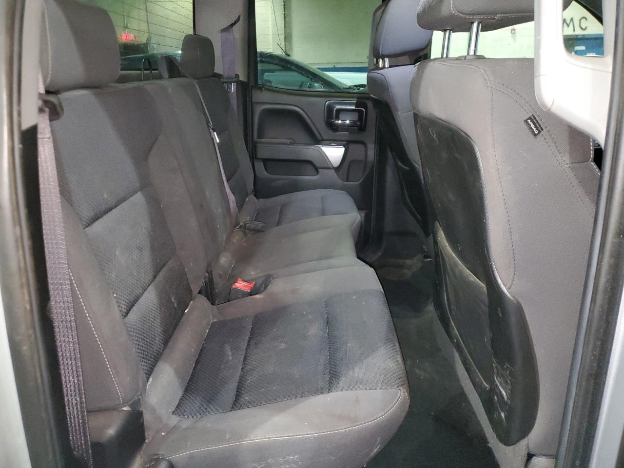 2014 Chevrolet Silverado - Image 10