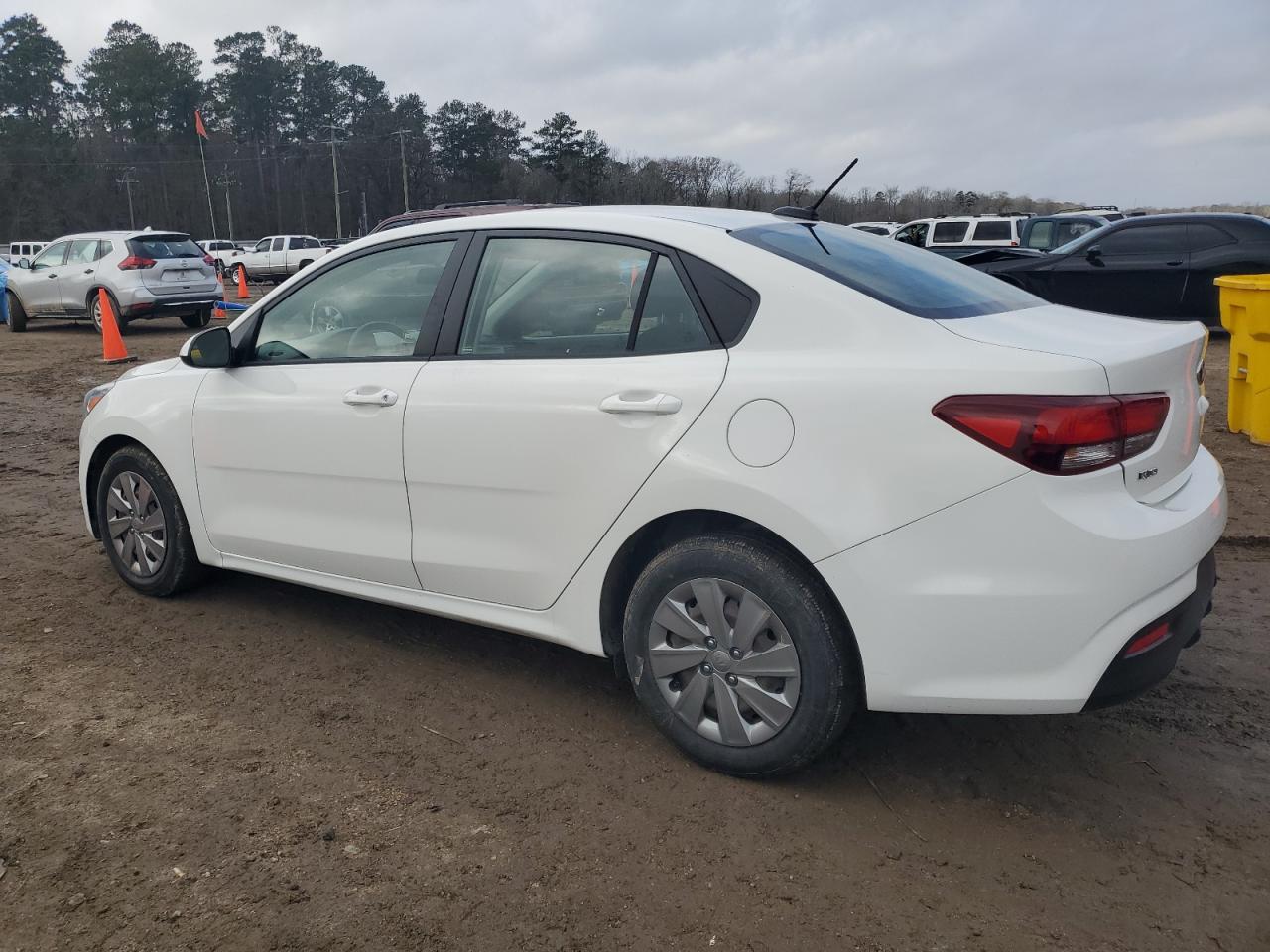 2020 Kia Rio - Image 2