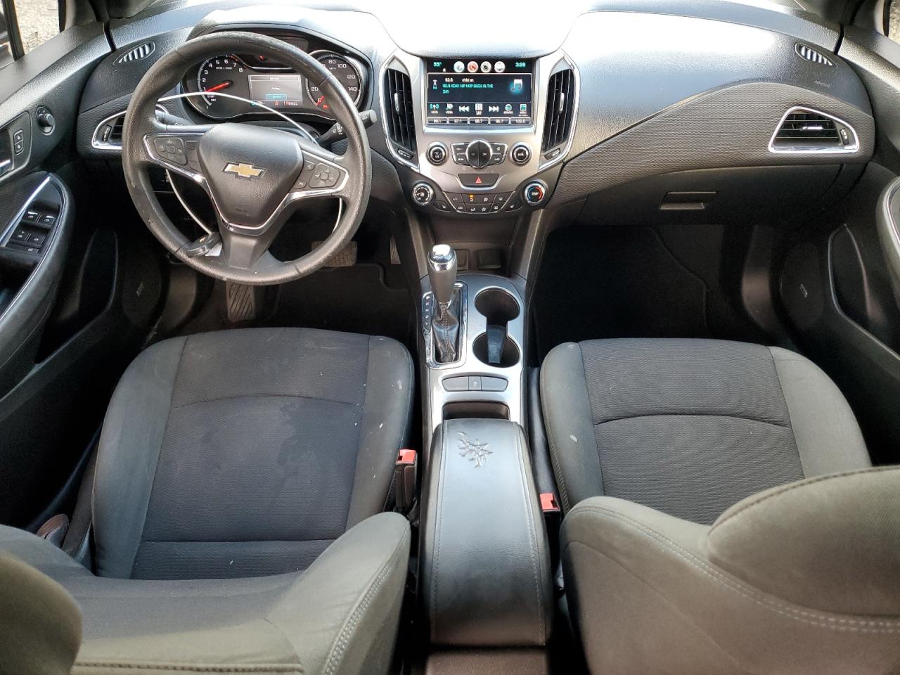2017 Chevrolet Cruze - Image 8