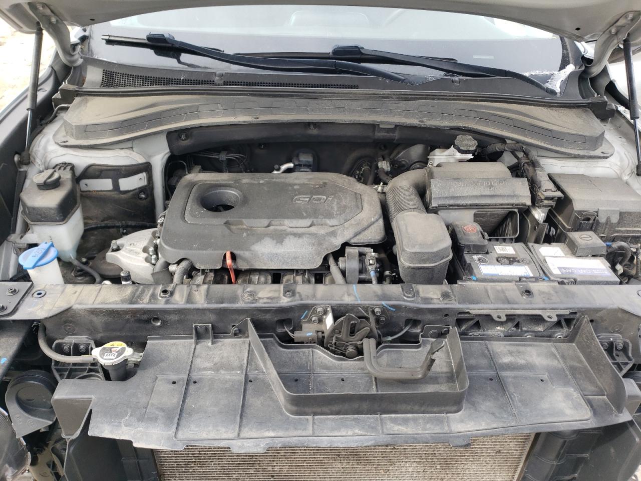 2020 Hyundai Santa Fe - Image 12