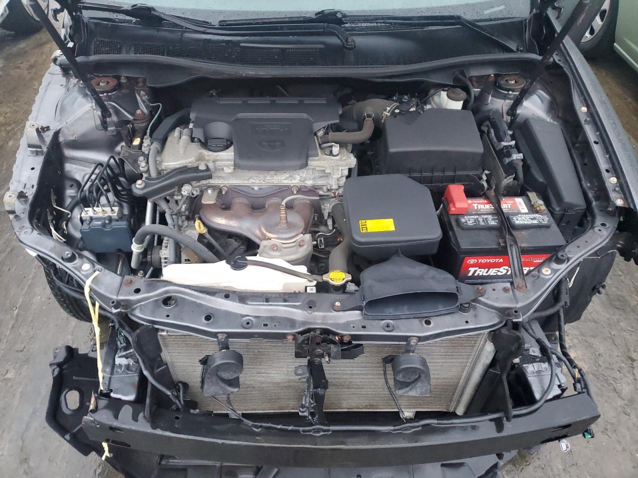 2013 Toyota Camry - Image 11