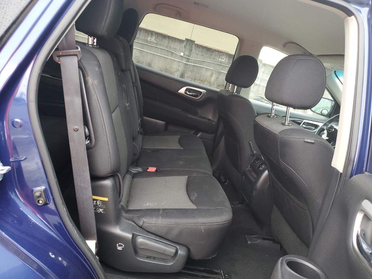 2017 Nissan Pathfinder - Image 11