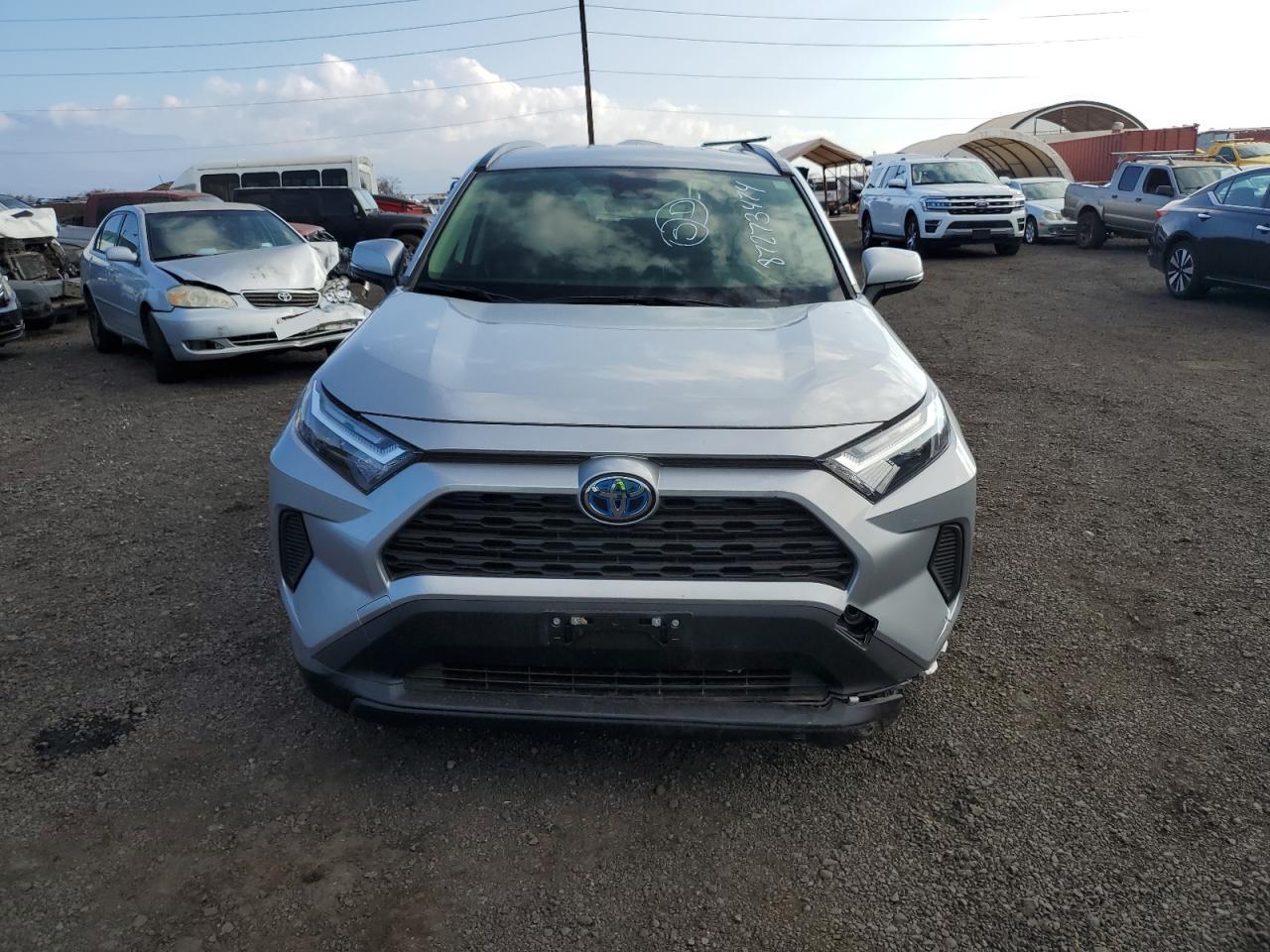 VIN JTMRWRFV3RJ058737 2024 TOYOTA RAV4 no.5