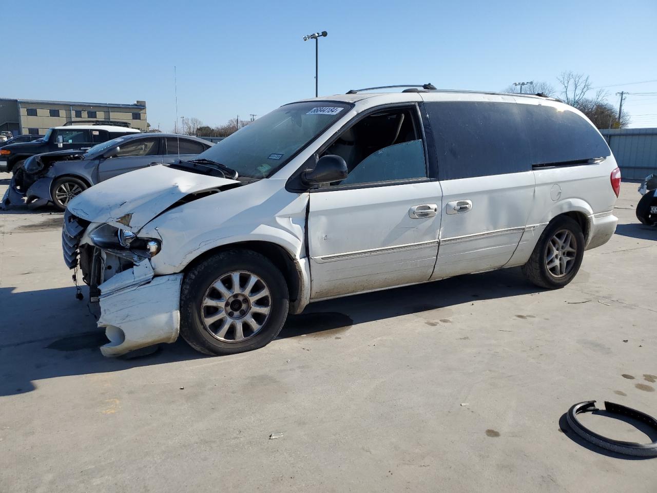 2005 Chrysler Town & Country Limited zu verkaufen in Wilmer, TX - Front End