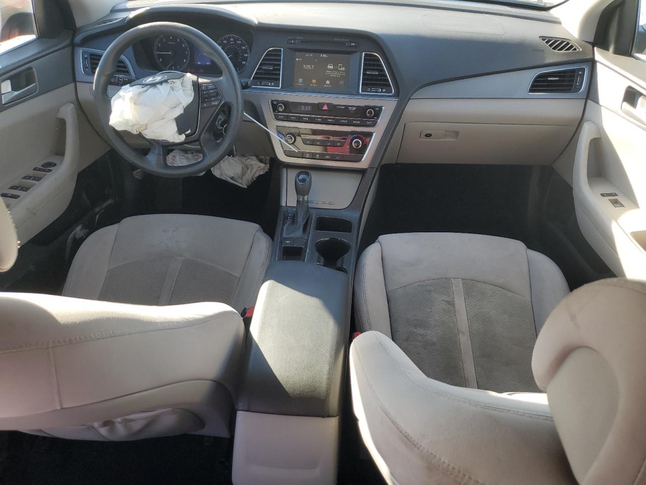 2016 Hyundai Sonata - Image 8