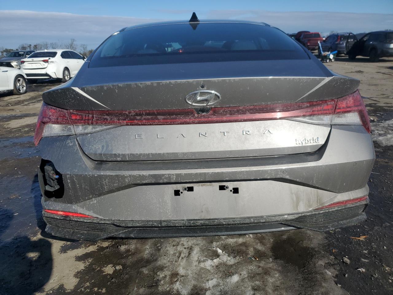 2023 Hyundai Elantra - Image 6
