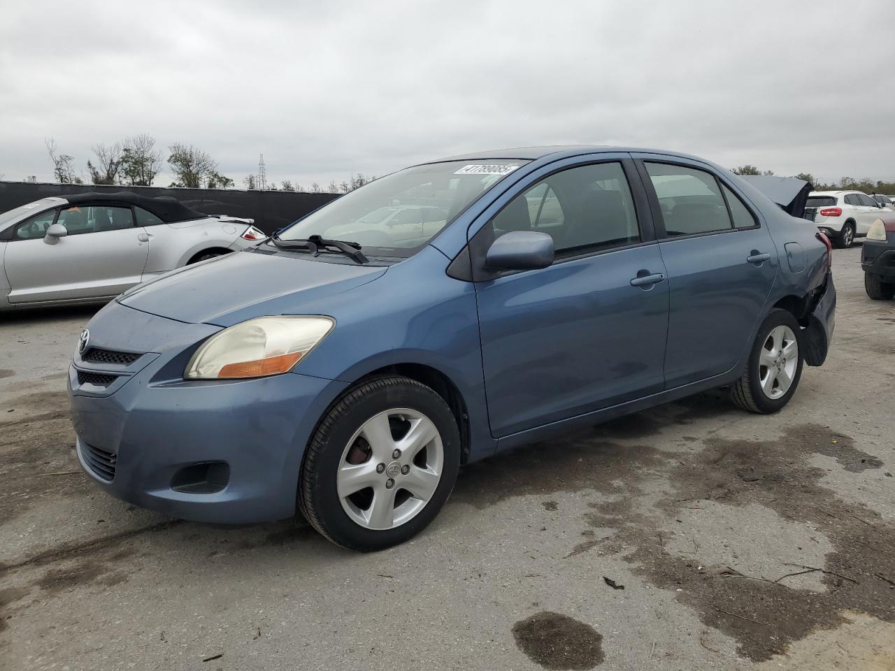 2008 Toyota Yaris - Image 1