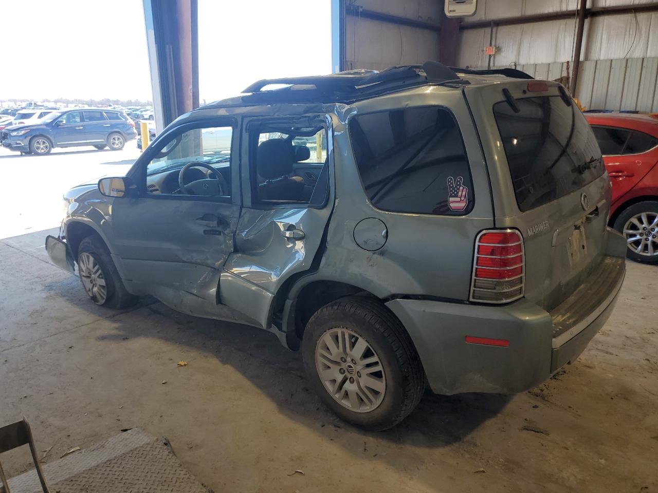 2006 Mercury Mariner - Image 2