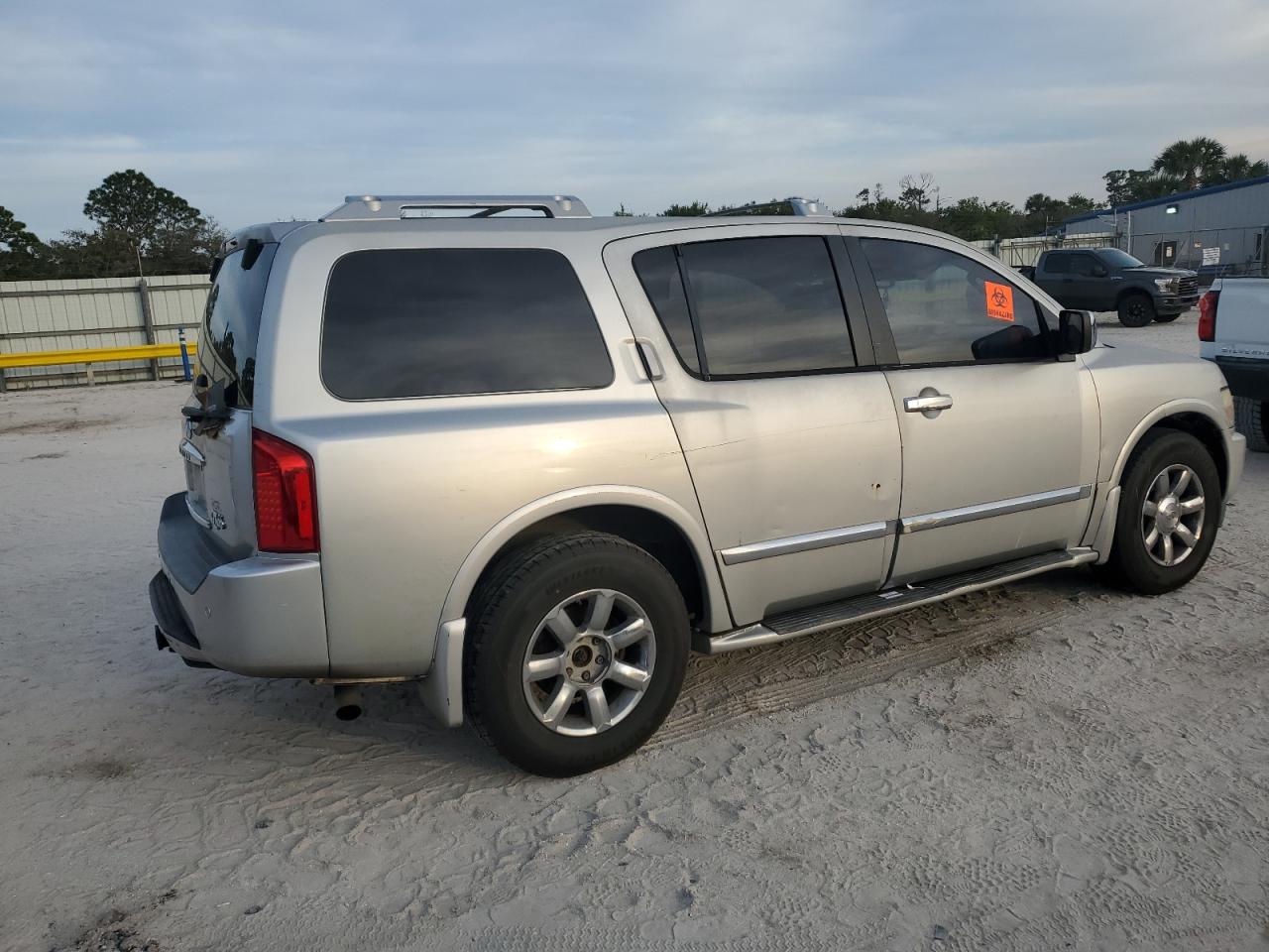 2006 Infiniti QX56 - Image 3