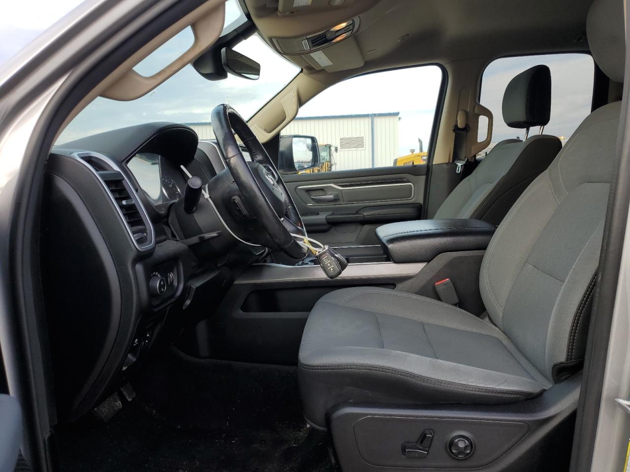 2020 RAM 1500 - Image 7