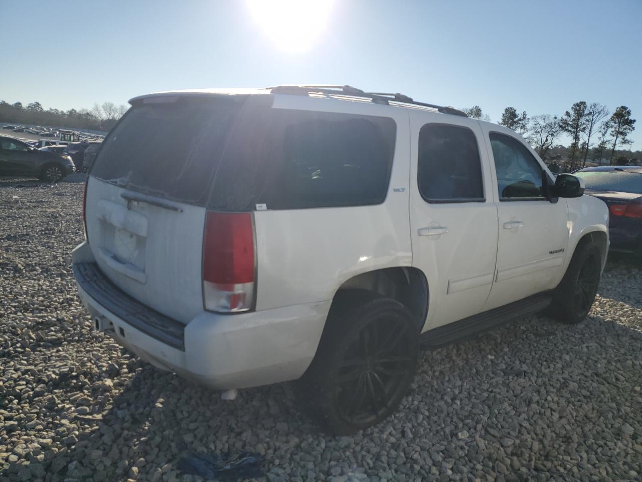 2009 GMC Yukon - Image 3