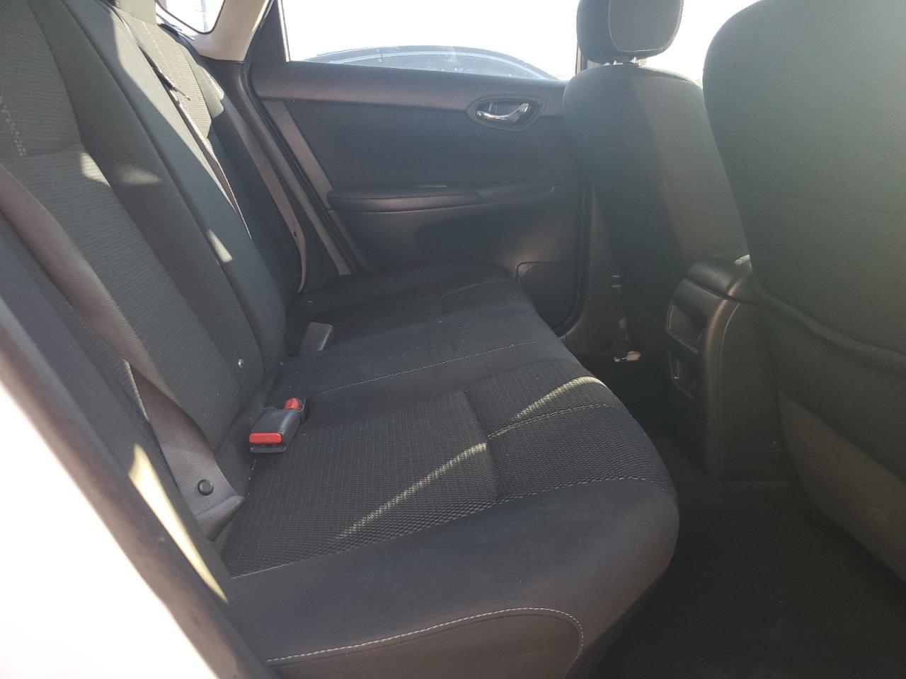2017 Nissan Sentra - Image 10